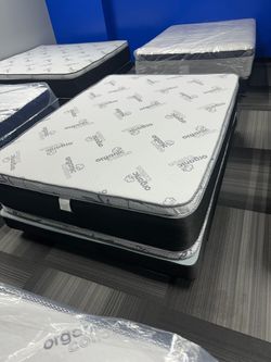 Huge sale for Mattress And Box Twin size #mattress and box 150.$ full 190$ Queen 200$ king 290$. free delivery free set up 708….289…7715… cash or Zell