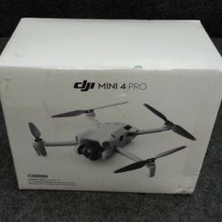 DJI Mini 4 Pro Fly More Combo 