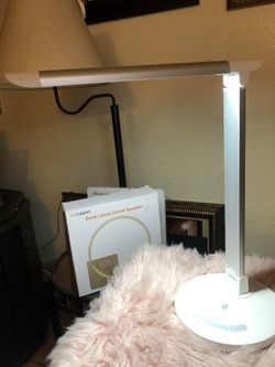 Dimmable Touch, Eye Protection LED Lamp