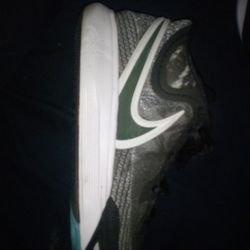Kyrie 8  Nike's 