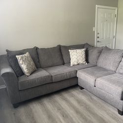 Full sectional Couch