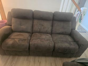 Couches (2 Pieces)