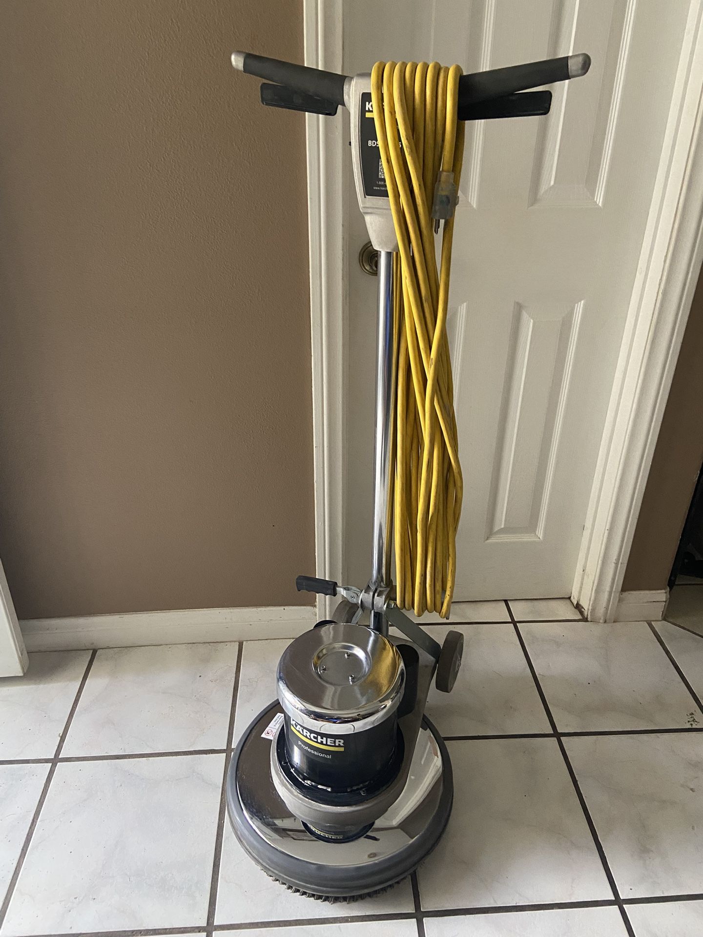Karcher Floor Scrubber 