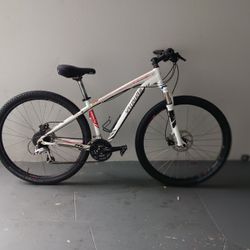 BICYCLE SPECIALIZED 27 SPEED EXCELLENT CONDITIONS 