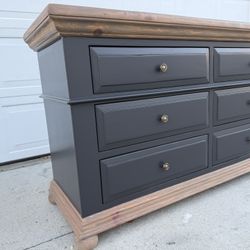 6 Drawer Modern Dresser 