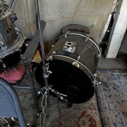 Drum Set 