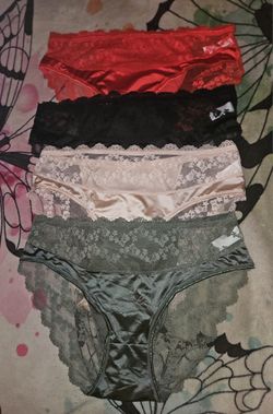4 Pairs Of Lace Panties Underwear Plus Size 2XL 
