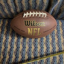 Wilson NFL Super Grip Football Deflated Official Size - Super Grip Cover 
