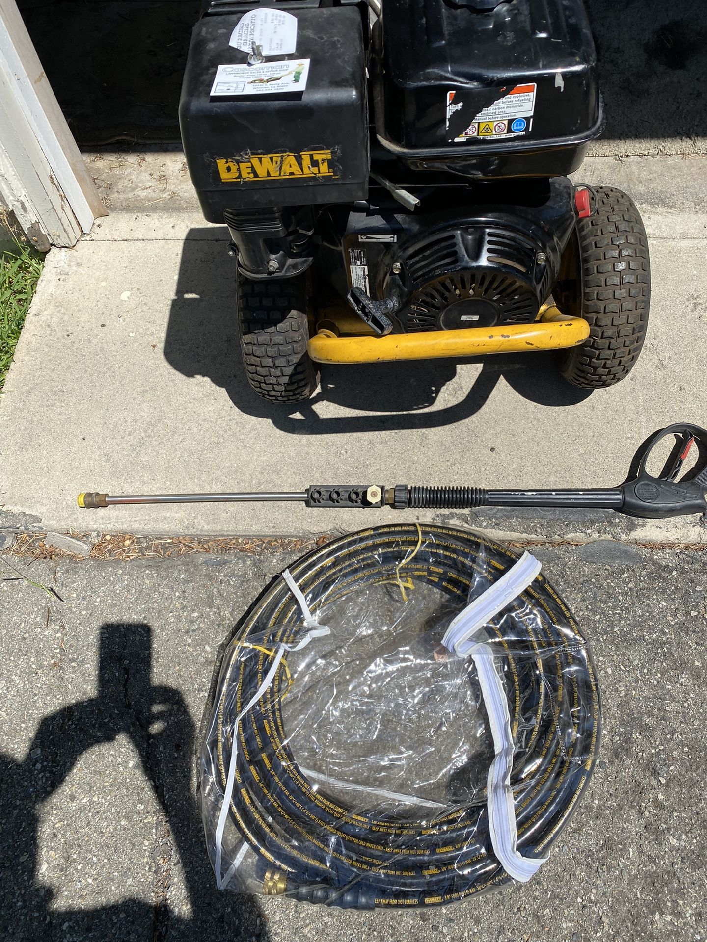 DEWALT 4400 PSI 4.0 GPM Cold Water Gas Pressure Washer with HONDA GX390 Engine (49-State)JUST TUNED! Works Perfect!Very Powerful! Best Dewalt Model!!!