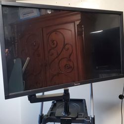 32" Samsung Touch Screen Computer Monitor In Great Working Condition