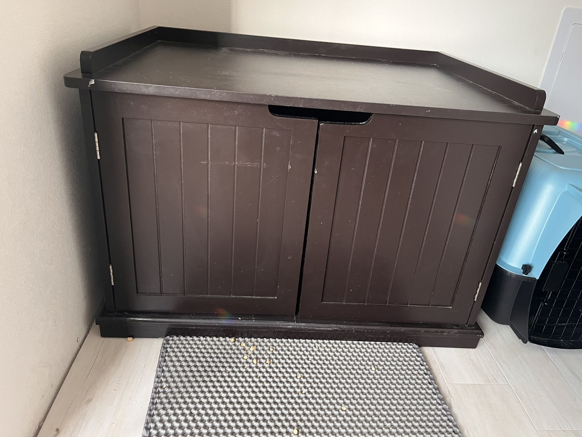 Litter Box Hide