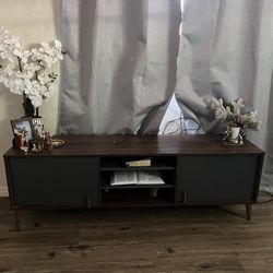 Tv Stand / Table