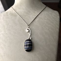 Pendant necklace charm,950 sterling silver TL-110 Mexico, Stripe Onyx ,16” chain and 2” drop