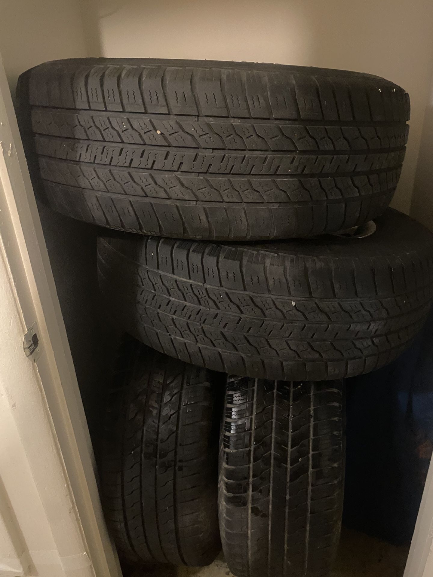 FOR SALE: Nissan Titan 18โ Rims + Brand New Uniroyal Tires (265/65R18)