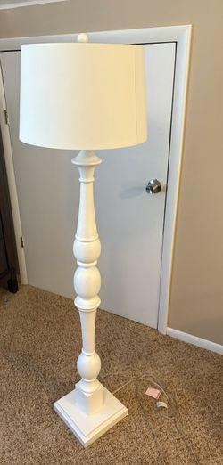 White Standing Floor Lamp 4ft 11in 