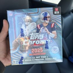 2025 Topps Chrome Football Mega Box