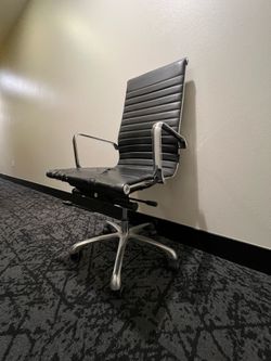 Eames Executive Chair (rep by Modani)