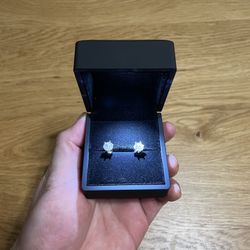 GRA Certified 1.0ct Moissanite Stud Earrings - Round Brilliant Cut - D Color VVS1