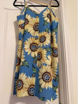 Women’s Sun Dress (Size L)