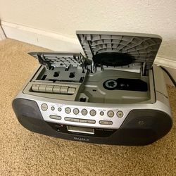 Sony Radio ,Cassette Tape Player/ Read The Description
