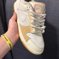“if Lost Return To” Nike SB dunks