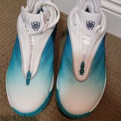 D.O.N. Issue 7 - Size 12.5 Basketball Shoes 