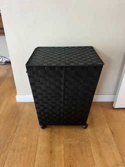 LIKE NEW - Black Woven Laundry Hamper with Lid and Wheels