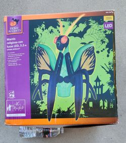Halloween large mantis