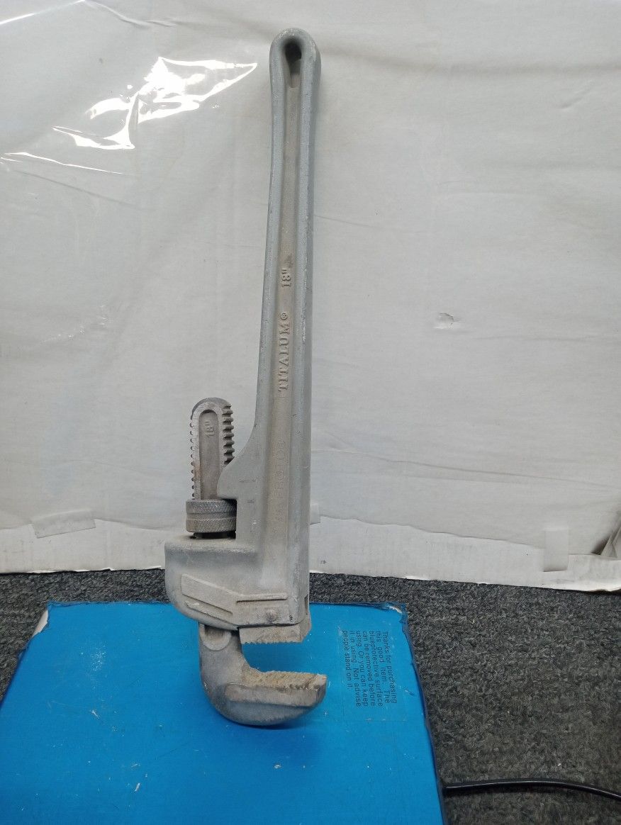 18" Titalum aluminum pipe wrench