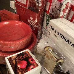 Holiday Table Decor