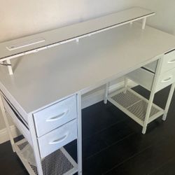 White Desk 