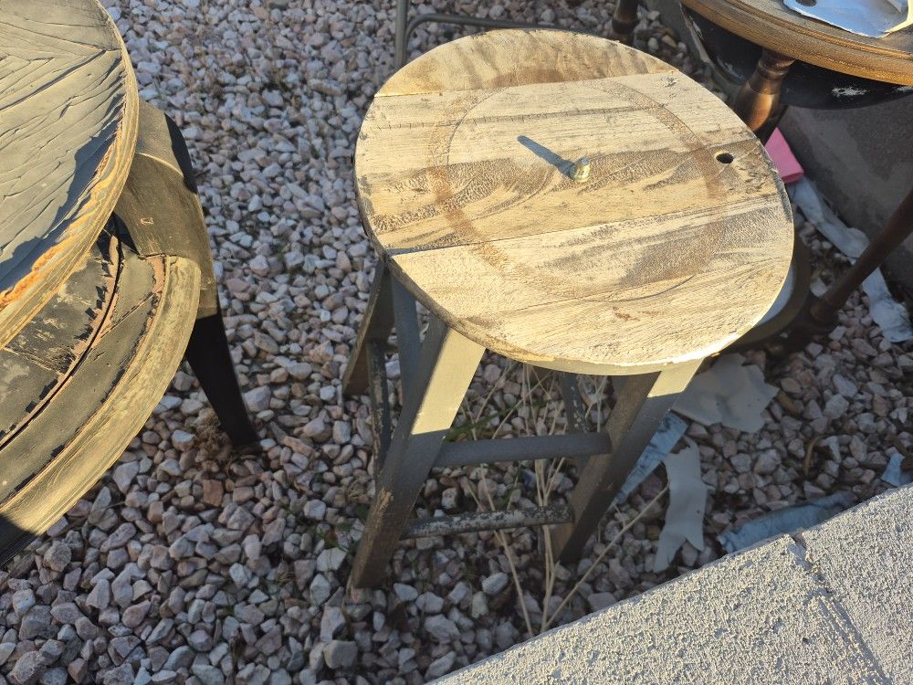 2 Foot High Wooden Barstool - Structurally Fine, Needs A Paint Job