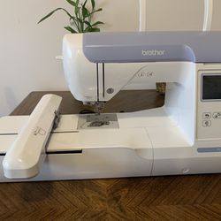 Embroidery Machine And Starter Set