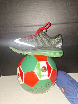 Shoes size 5.5 y