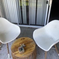 Outdoor/Patio chair And Table Set