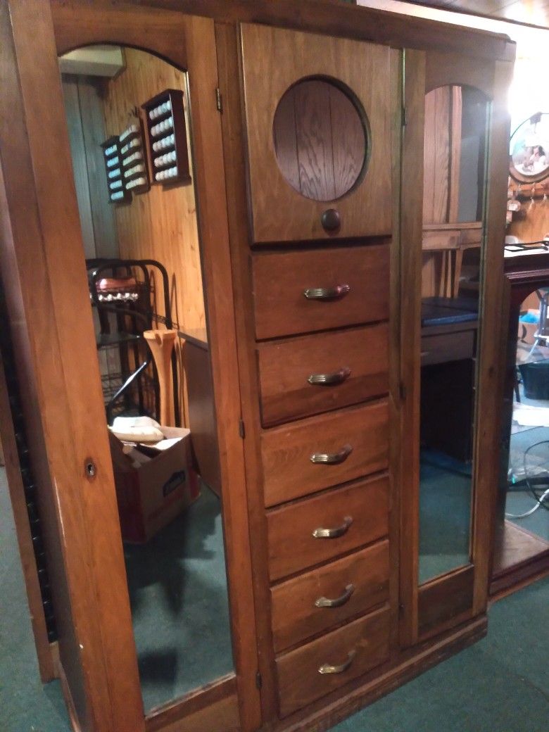 Vintage Gentleman's Closet