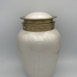 Cremation Urn ( BRAND NEW )