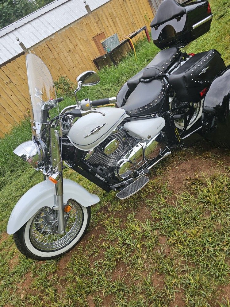 2021 Suzuki Boulevard