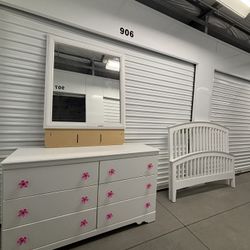 Girls Full size Bedroom 