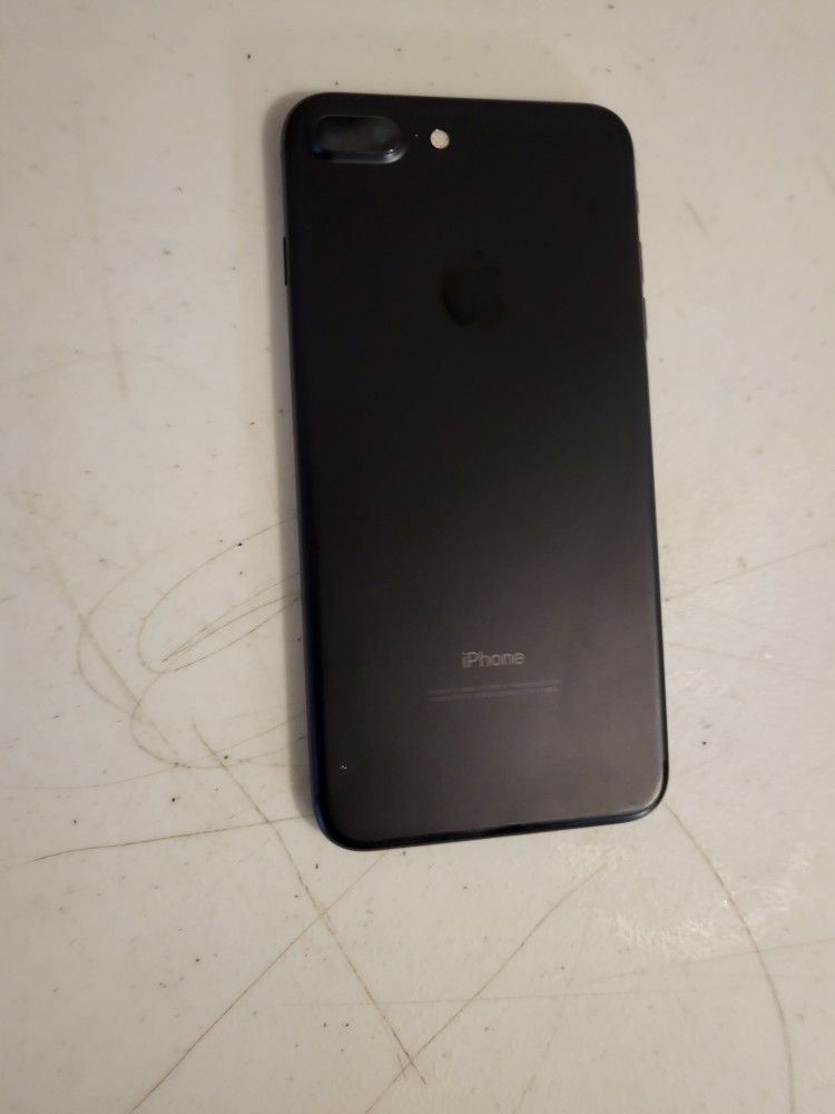 Apple iPhone 7 plus 32 GB AT&T BY CRICKET. COLOR BLACK. WORK VERY WELL.PERFECT CONDITION. 