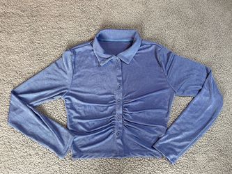 Blue long sleeve button up shirt with ruched detail. Size: S #preppy #minimalist #officewear