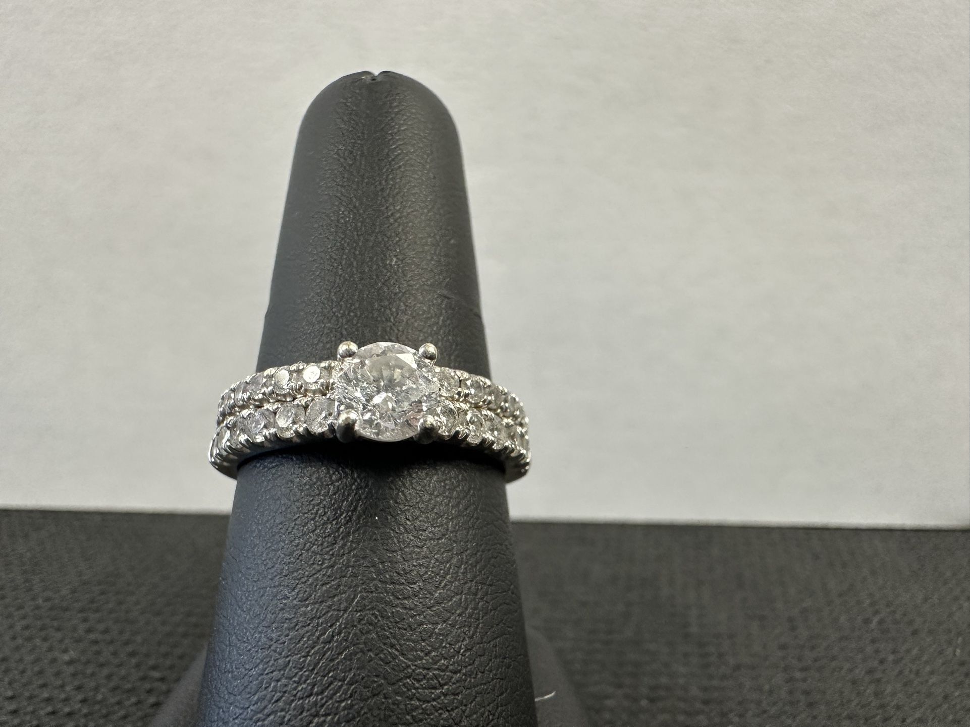 .61ct White Gold Wedding Ring Set