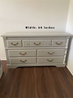 Dresser Set