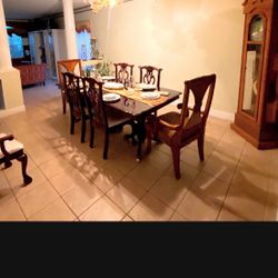 6 Chair Antique Dinning Room Set 