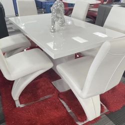ALL WHITE DINING Chairs 🤍🤍