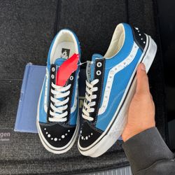 Blue Pearlized Old Skool vans