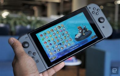 Nintendo switch like new (just like in pic)