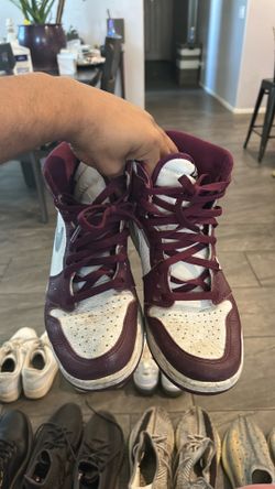 Nike Air Jordan 1 Retro High OG "Bordeaux