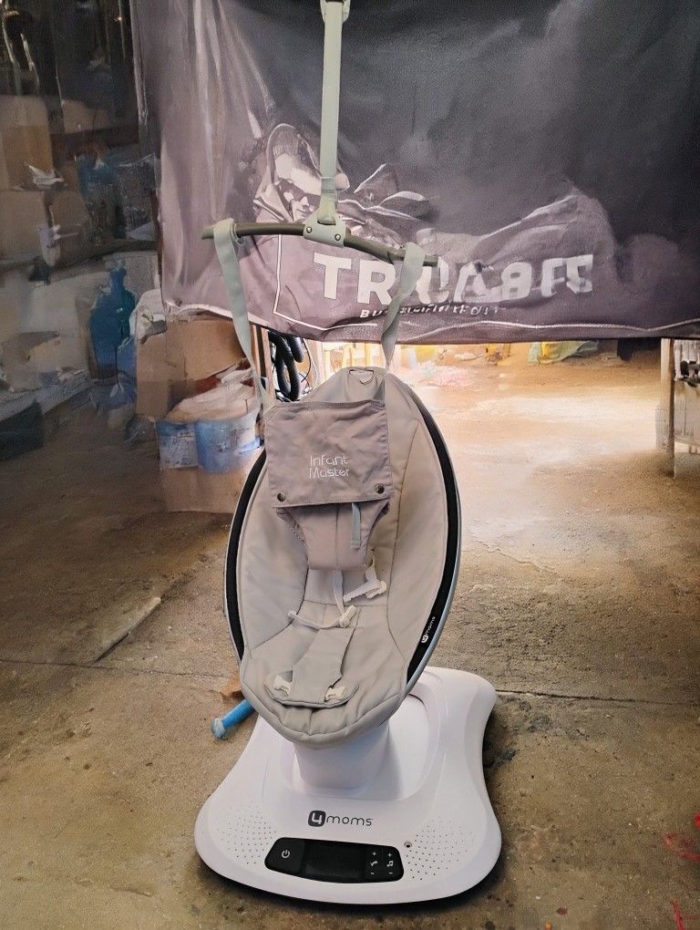 Baby Jumper And Baby Swing 