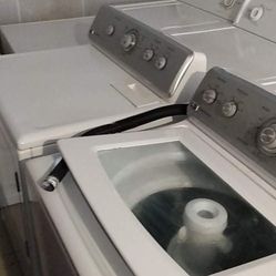 Maytag Washer And  Gas Dryer Set For $420